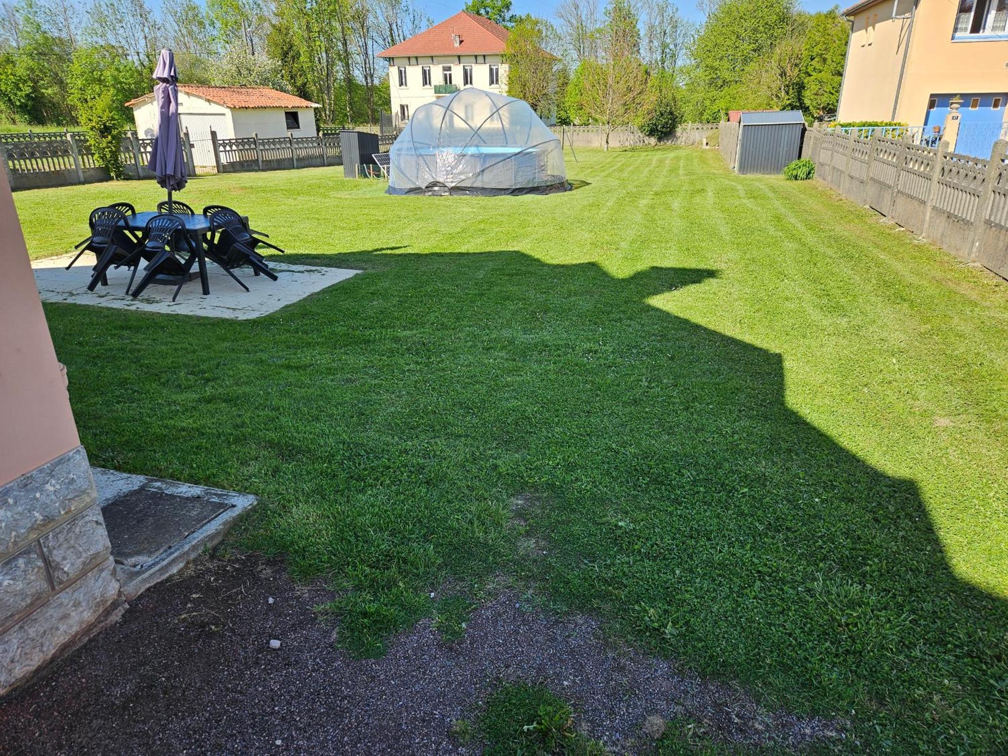 Gite La Maison Rose Lannemezan Exterior foto